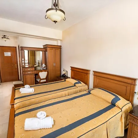 ホテル Famissi 3*