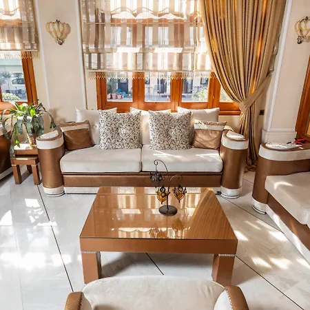 ホテル Famissi 3*