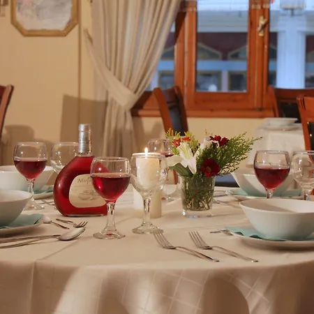 Famissi ホテル 3*