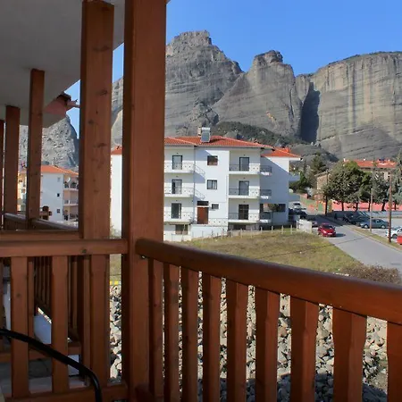 Hotel Famissi