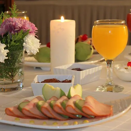 Famissi ホテル 3*