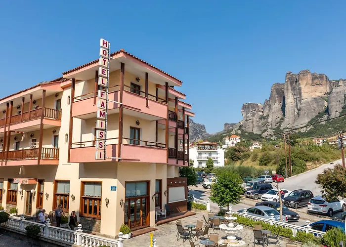 Hotel Famissi